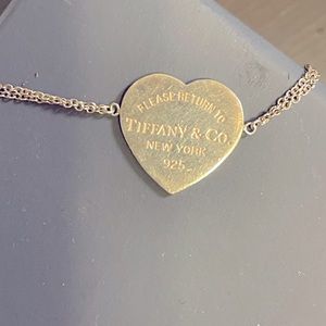 92.5 Silver Tiffany’s and Company Please return to. Double chain bracelet